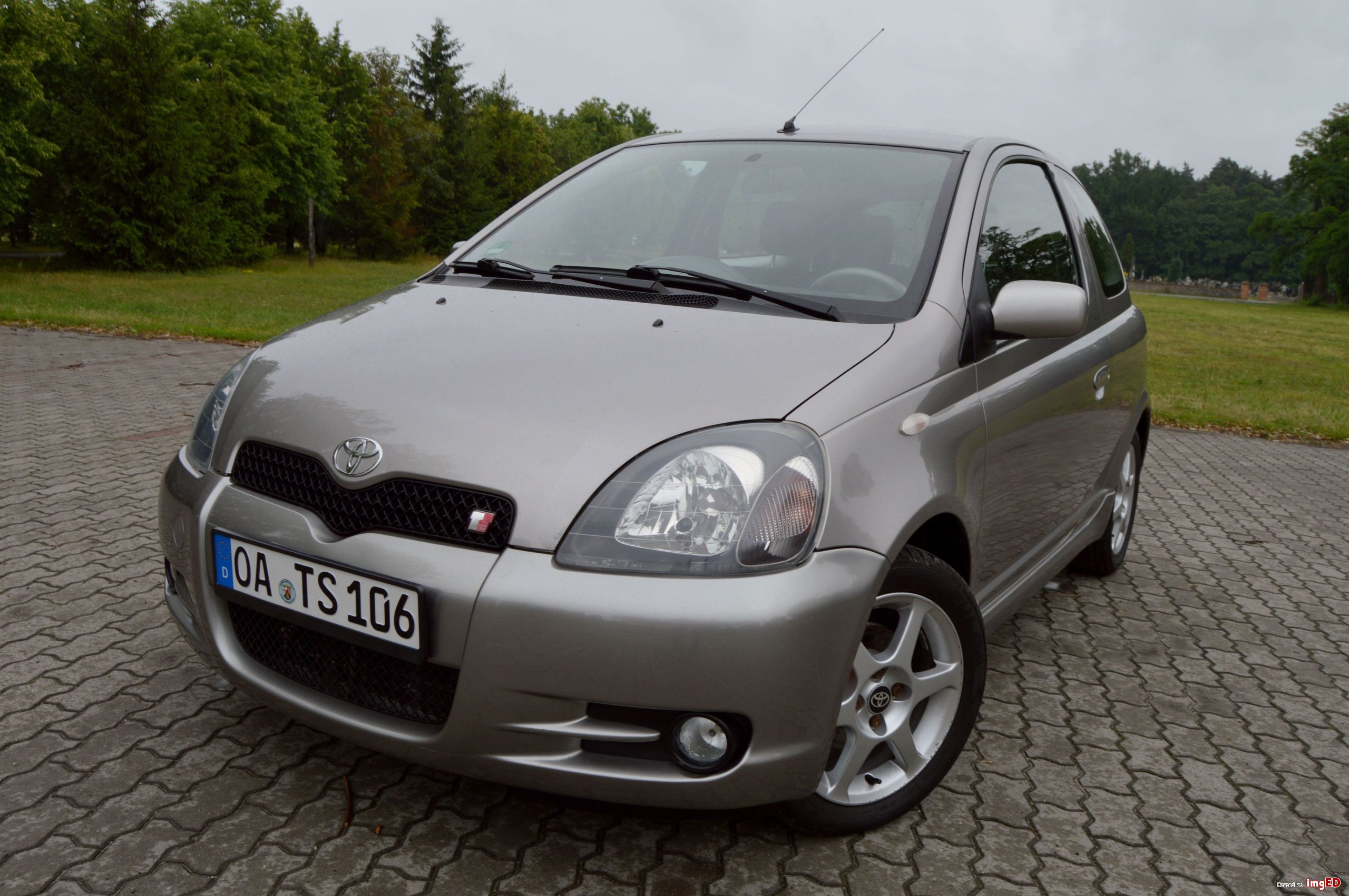 toyota-yaris-ts-1-5-sport-serwis-oryginal-klima.jpg