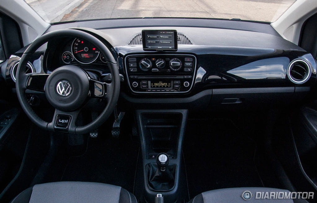 volkswagen-up-prueba-interior-01-1024x655.jpg